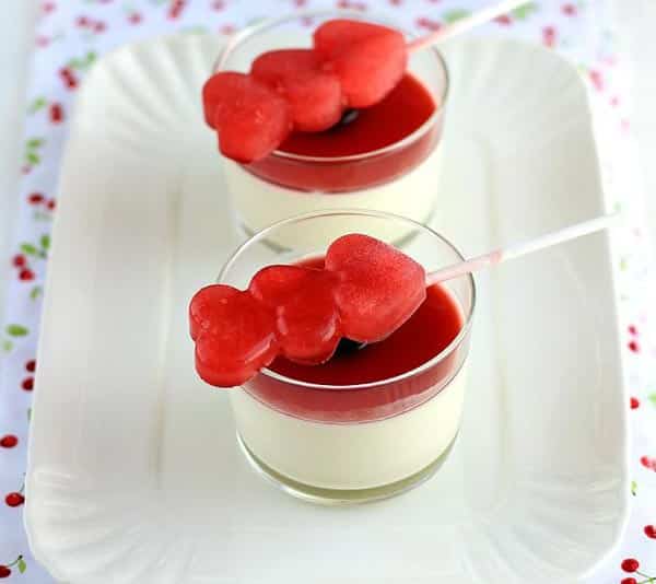Panna cotta au Thermomix, voici un dessert parfait et facile à réaliser avec votre Thermomix pour la Saint valentin.