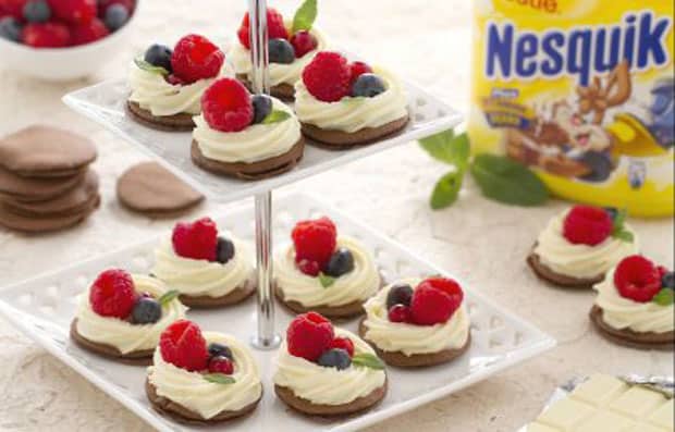 Blinis au Nesquik à la crème au chocolat blanc avec Thermomix