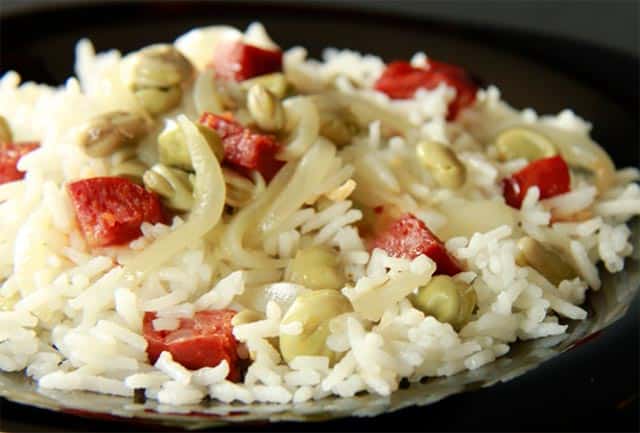 Riz aux haricots et saucisses