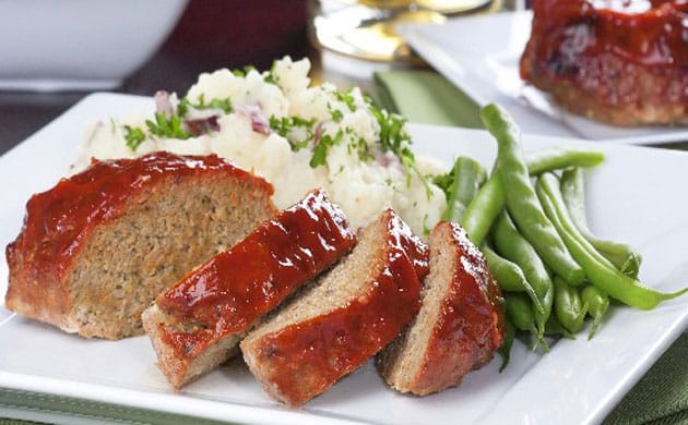 Servir avec la sauce tomate préalablement réchauffée.