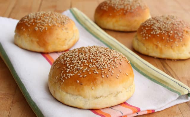 Pain burger ultra moelleux au Thermomix