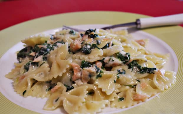 Farfalle au saumon et épinards WW