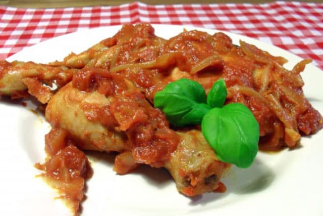 cuisses de poulet aux tomates et aux oignons WW