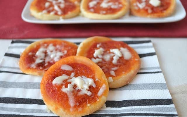 minis pizzas à la pâte pizza au yaourt avec Thermomix