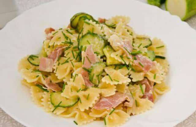 farfalles aux courgettes et jambon WW