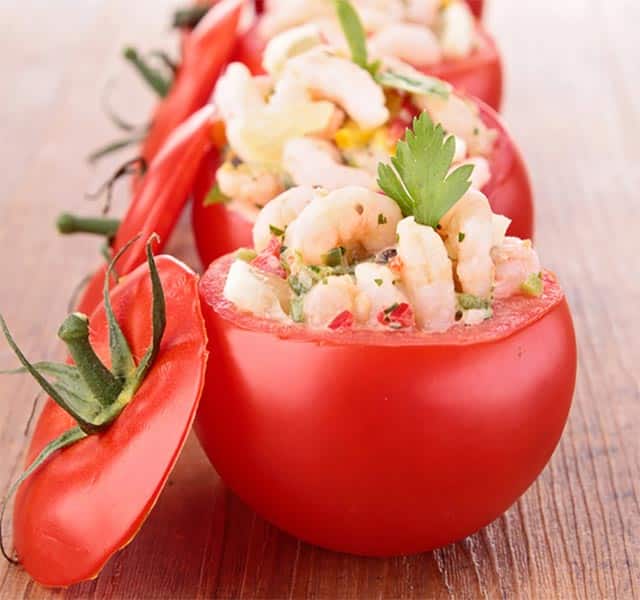 Tomates farcies au crabe et aux crevettes
