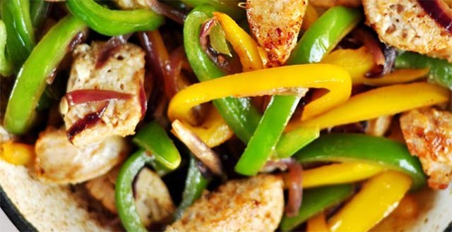 saucisse de dinde aux poivrons et oignons