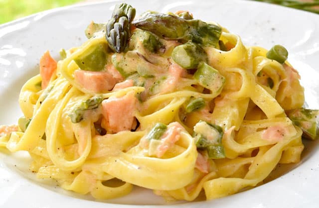 pâtes au saumon et aux asperges WW