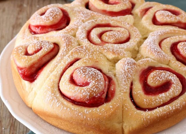 Chinois brioché à la Crème à la Fraise au Thermomix