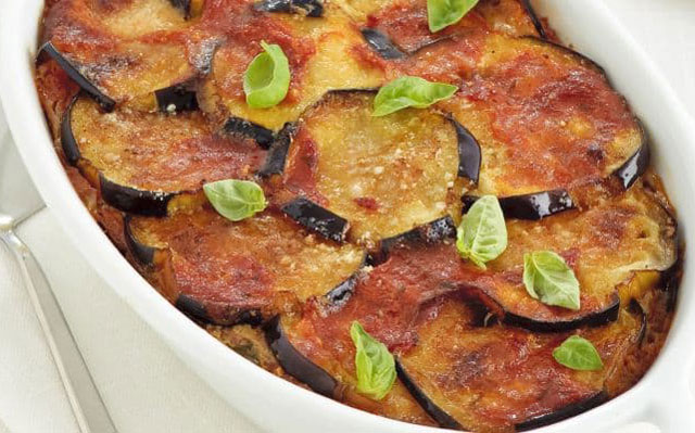 gratin d'aubergines à la sauce tomate