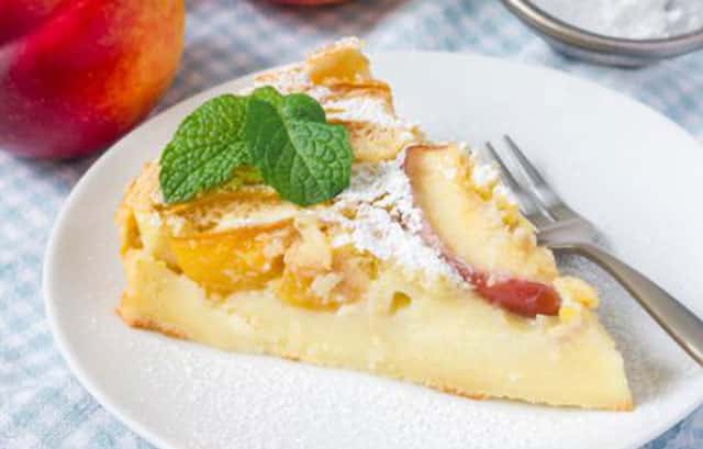 clafoutis aux péches et au fromage blanc à 1 SP