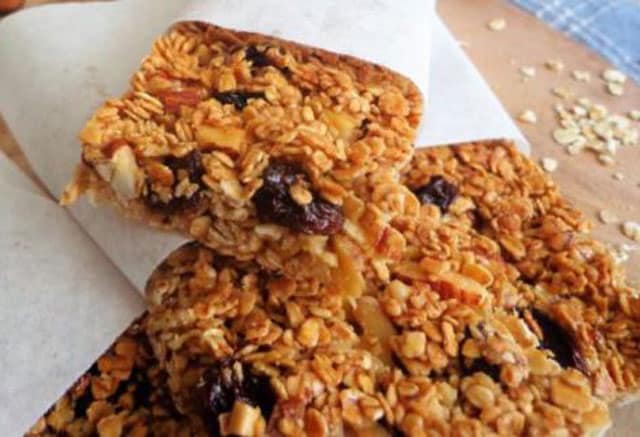 Barres Légères aux Flocons d'Avoine et Raisins Secs WW