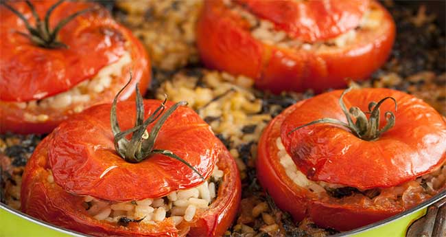 Tomates farcies aux courgettes et riz