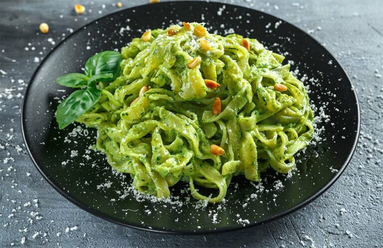 Pâtes à la crème de courgettes