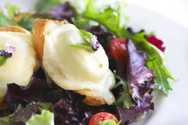 Salade de chèvre chaud ww