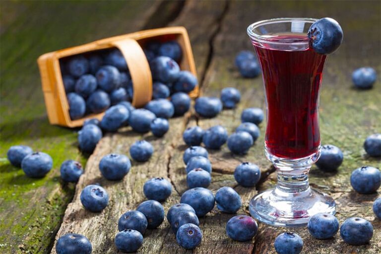 Liqueur de myrtille