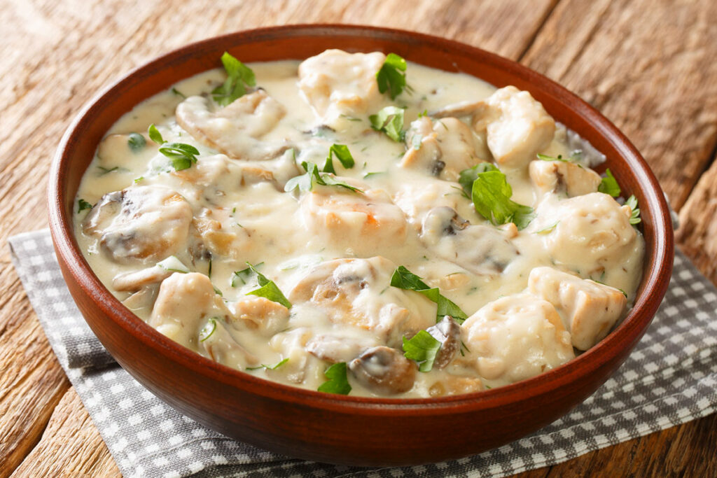 Plat de fête : Le poulet étouffé