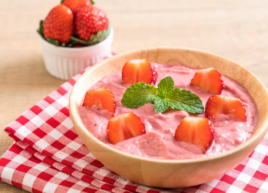Mousse de fraise à la menthe