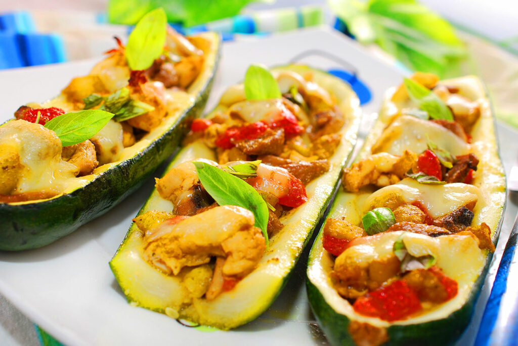 Courgettes farcies de poulet au curry