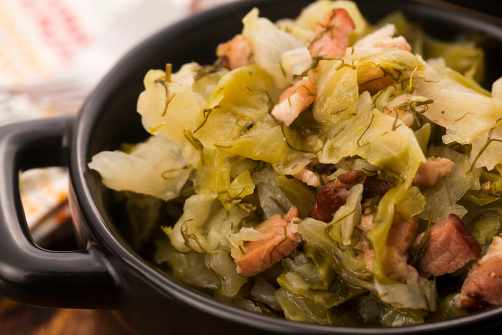 Poelee de Chou Blanc aux Lardons